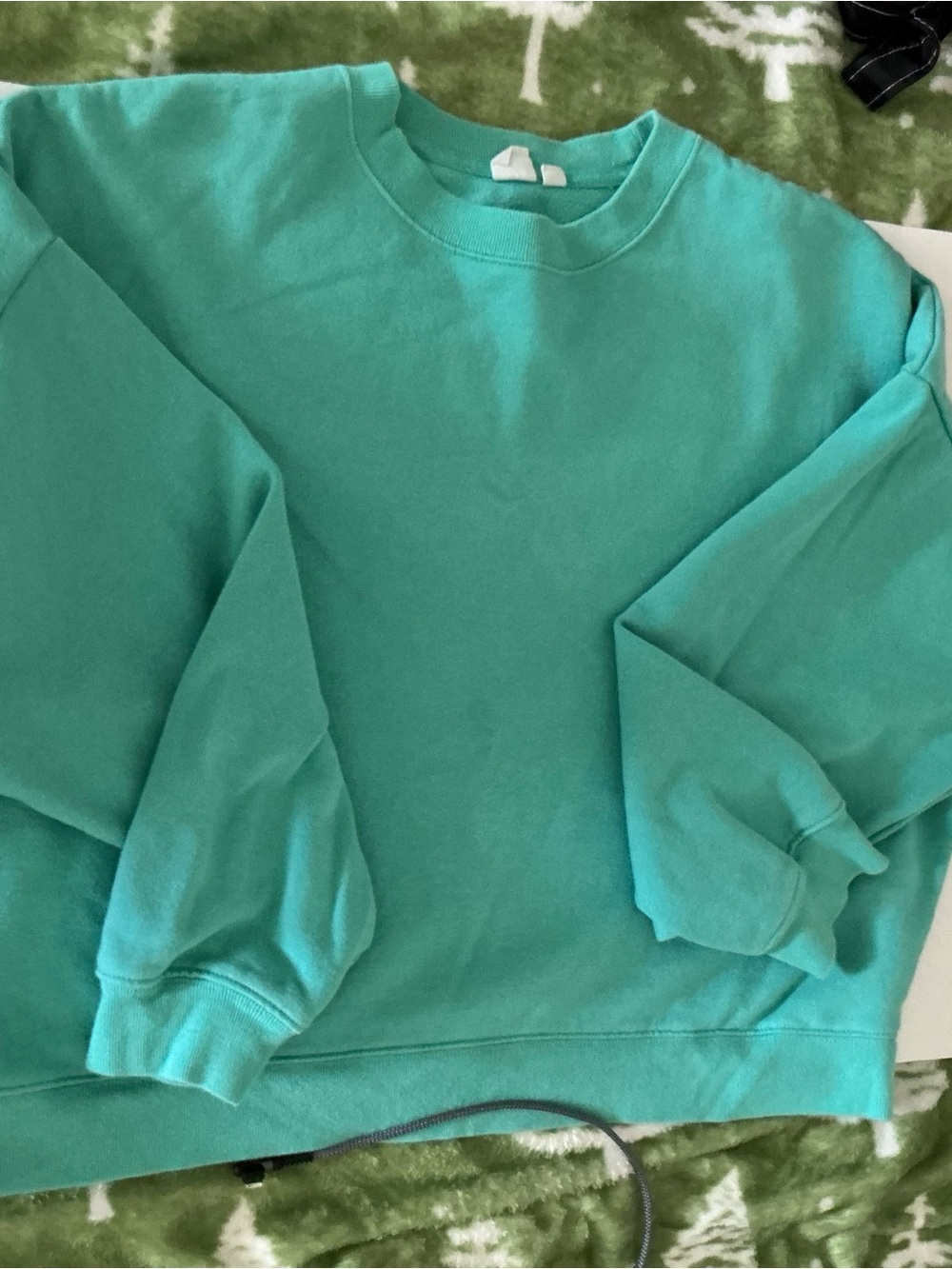 GAP Women's cropped Crewneck Sweatshirt in Aqua